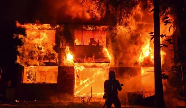 Fire Destroys Sydney Home: FRNSW Battle Blaze