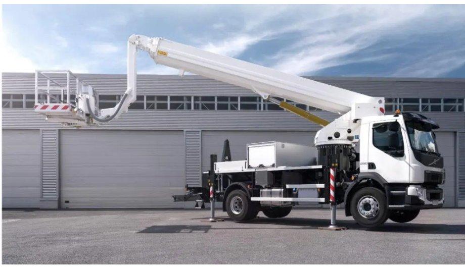 Bronto Skylift And Lissner Deliver S35EM Truck-Mounted Aerial Work Platform In Denmark