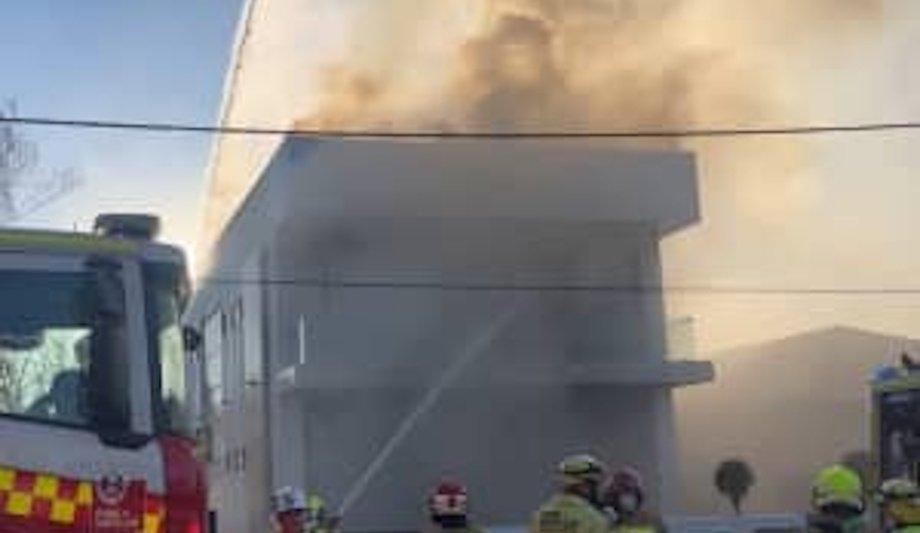 Fire And Rescue NSW Battles Large Guildford House Fire