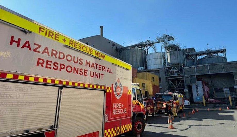 FRNSW Battles Bomaderry Silo Fire With CO2 Measures