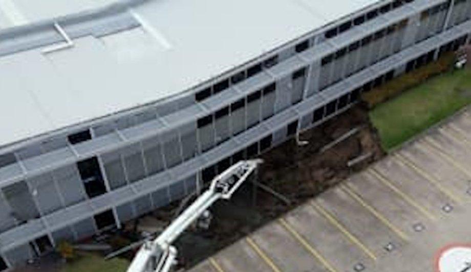 FRNSW Secures Collapsed Sydney Building