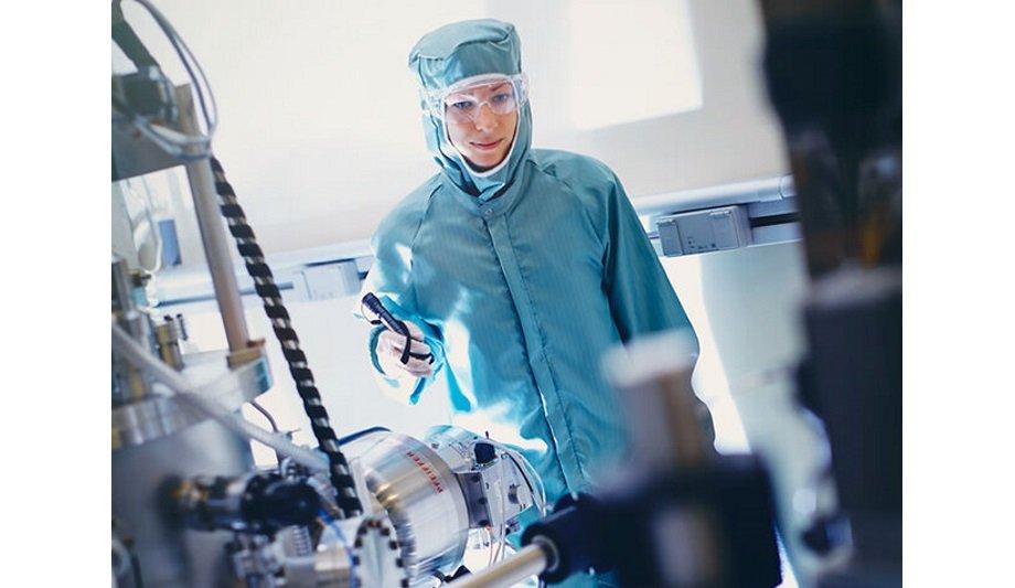Granite Workwear Highlights The Type Of Workwear Required To Work In The Clean Room Industry