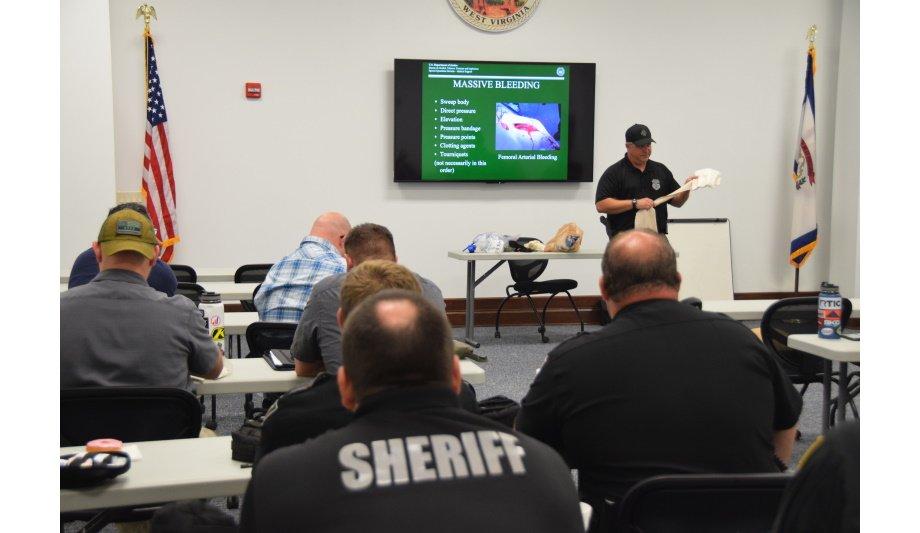 HealthNet Aeromedical Services Provide Training To Local, Federal Officers For Them To Provide Care Under Fire