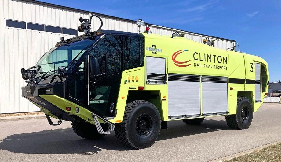 Oshkosh Striker 4x4 Enhances Safety At CNA Airport