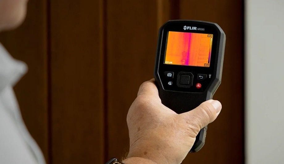Teledyne FLIR Releases FLIR MR265 Moisture Meter And Thermal Imager With MSX