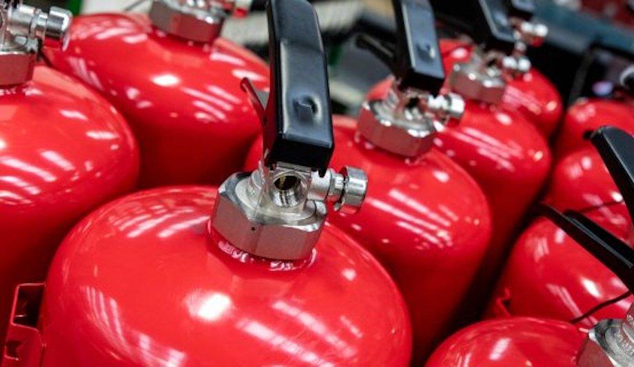 Commercial Fire Safety: Using Fire Blankets And Extinguishers